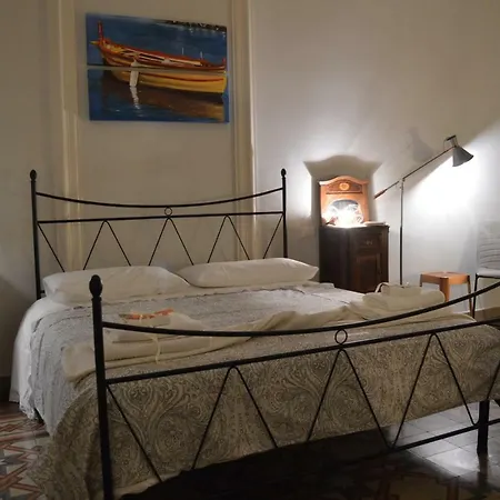 Bed, Book & Breakfast Landolina Alojamento de Acomodação e Pequeno-almoço Catânia